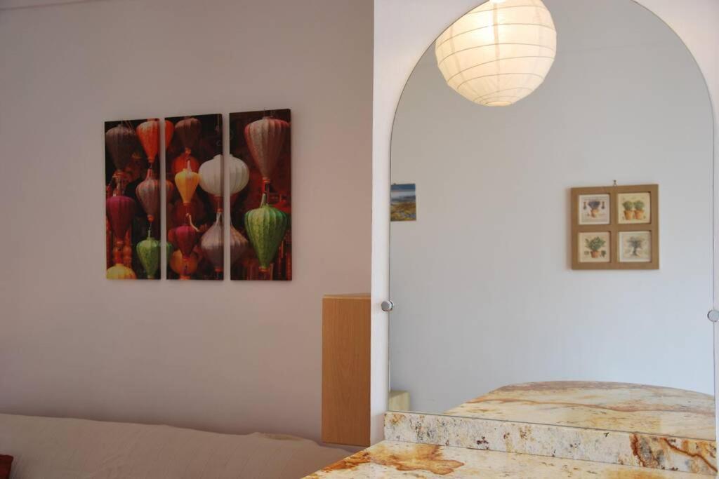 Nice Center - Bright Studio Balcony Wifi & Aircon Apartment Exterior photo