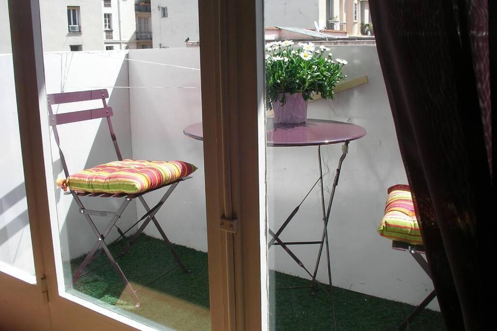 Nice Center - Bright Studio Balcony Wifi & Aircon Apartment Exterior photo